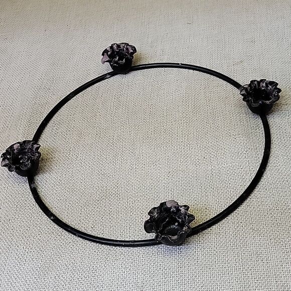 Advent Wreath..A Glowing Anticipation Of Christmas - Picture 6 of 10